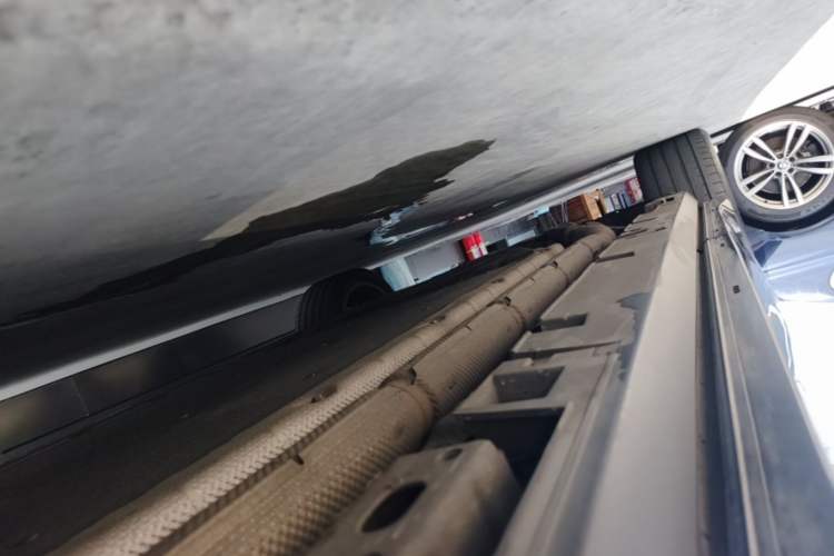 Used Denza N8L 2025 Model Flagship Model Right Side Sill