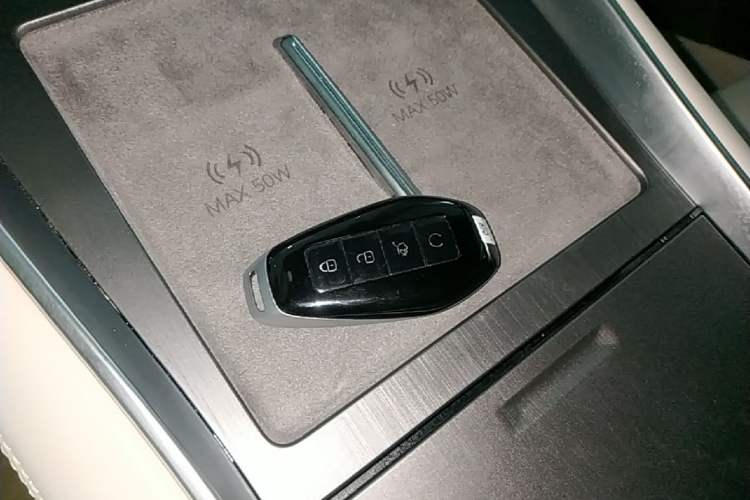 Used Denza N8L 2025 Model Flagship Model Vehicle Key