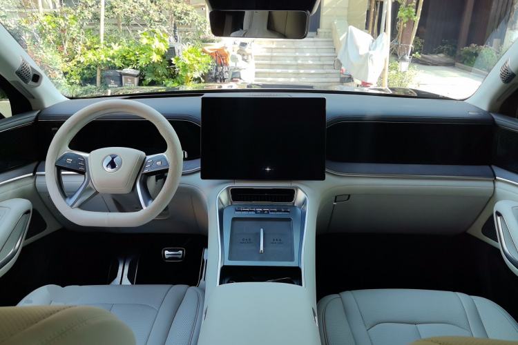 Used Denza N9 2025 Flagship Model Center Console