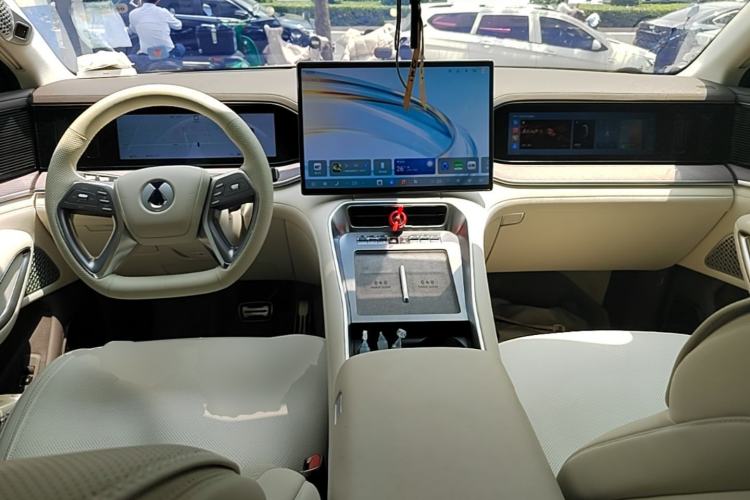 Used Denza N9 2025 Flagship Model Center Console
