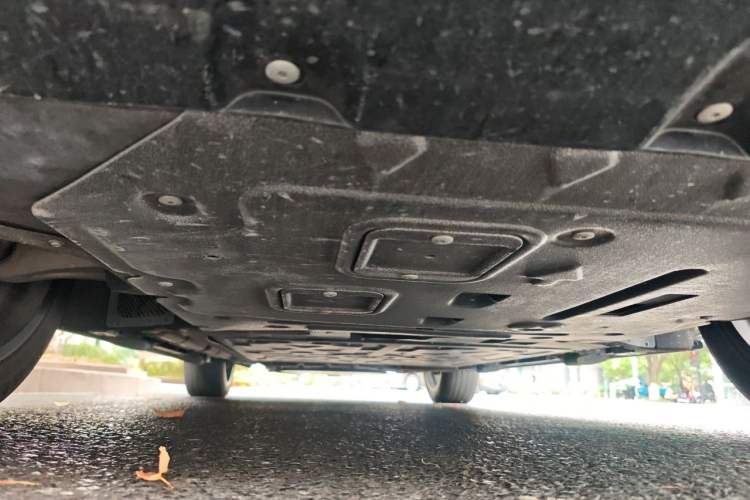 Used Denza N9 2025 Flagship Model Chassis Front