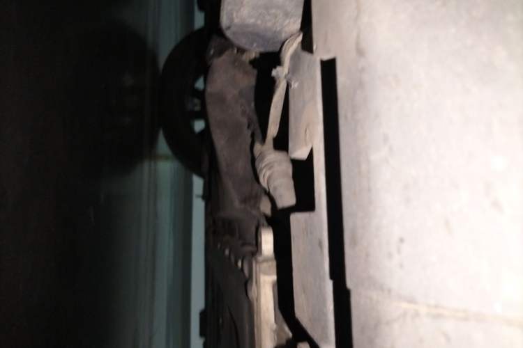 Used Denza N9 2025 Flagship Model Chassis Front Left