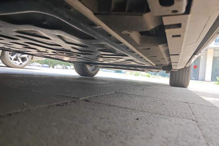 Used Denza N9 2025 Prestige Version Chassis Front Left