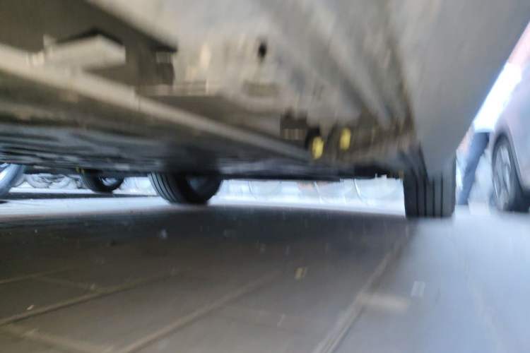 Used Denza N9 2025 Prestige Version Chassis Front Left