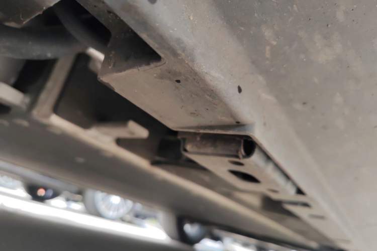 Used Denza N9 2025 Prestige Version Chassis Front Left