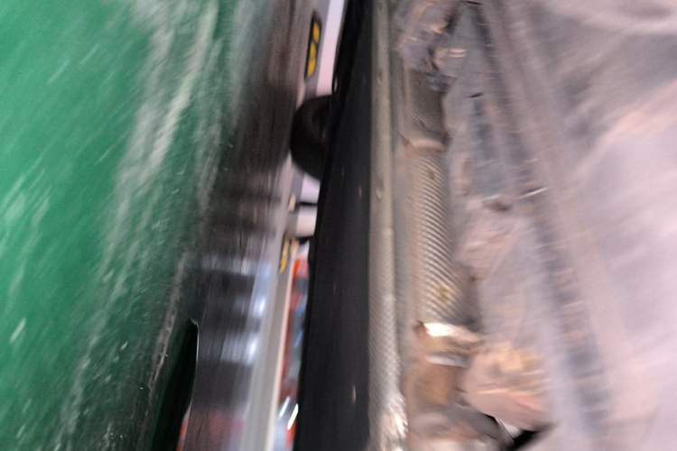 Used Denza N9 2025 Flagship Model Chassis Front Right