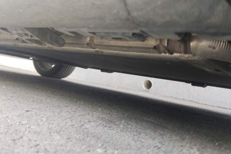 Used Denza N9 2025 Flagship Model Chassis Front Right