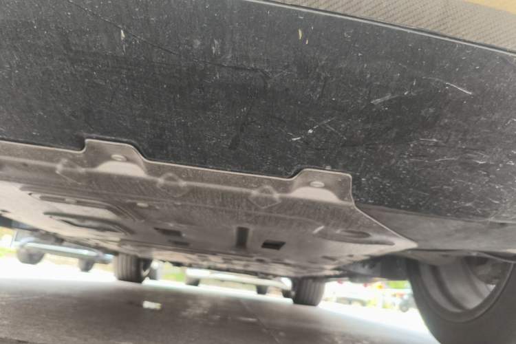 Used Denza N9 2025 Flagship Model Chassis Front