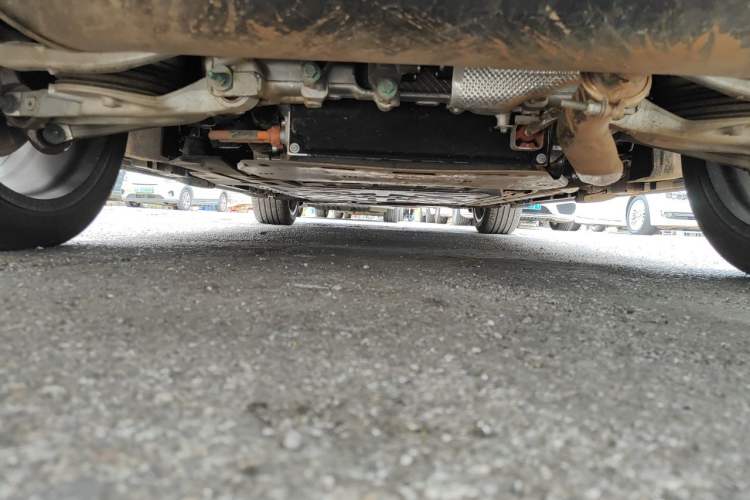 Used Denza N9 2025 Flagship Model Chassis Rear
