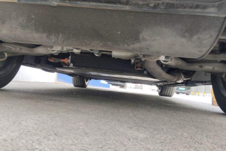 Used Denza N9 2025 Flagship Model Chassis Rear