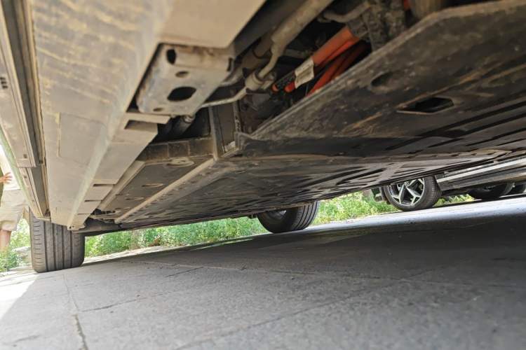Used Denza N9 2025 Prestige Version Chassis Rear Left