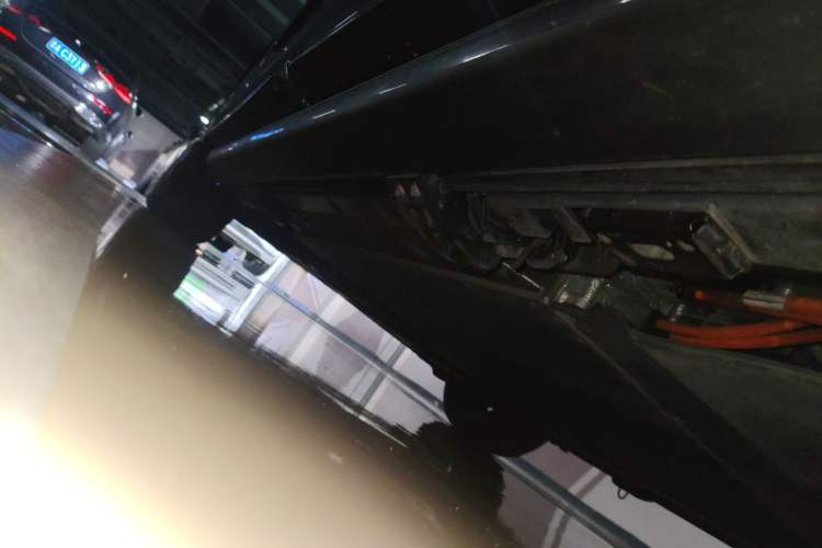 Used Denza N9 2025 Prestige Version Chassis Rear Left