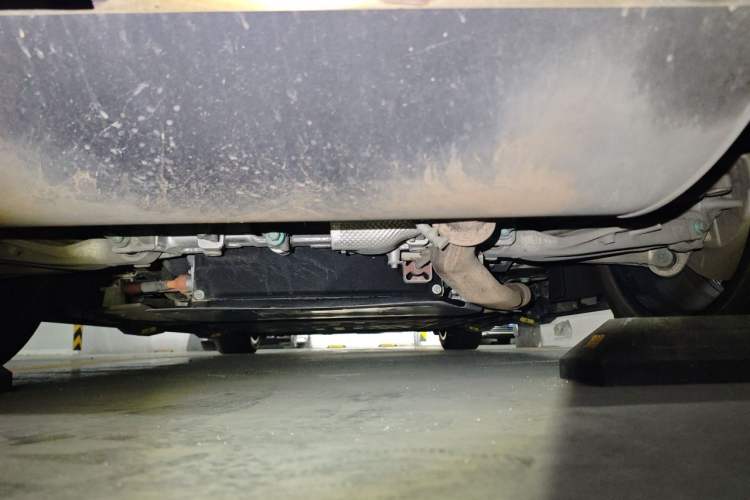 Used Denza N9 2025 Prestige Version Chassis Rear