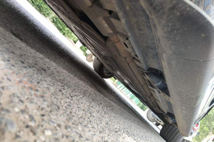 Used Denza N9 2025 Flagship Model Chassis Rear Right