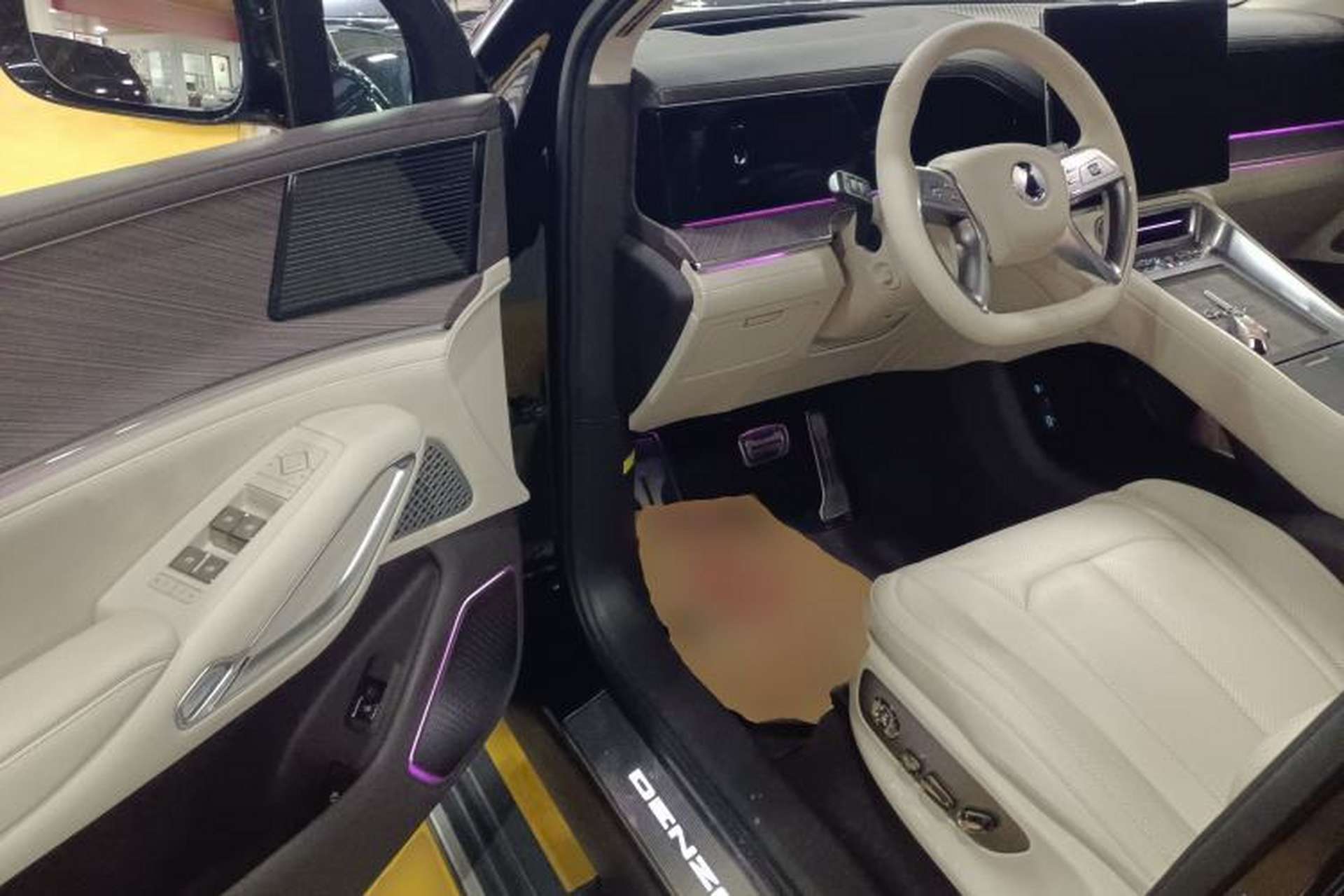 Used Denza N9 2025 Flagship Model Driver Seat