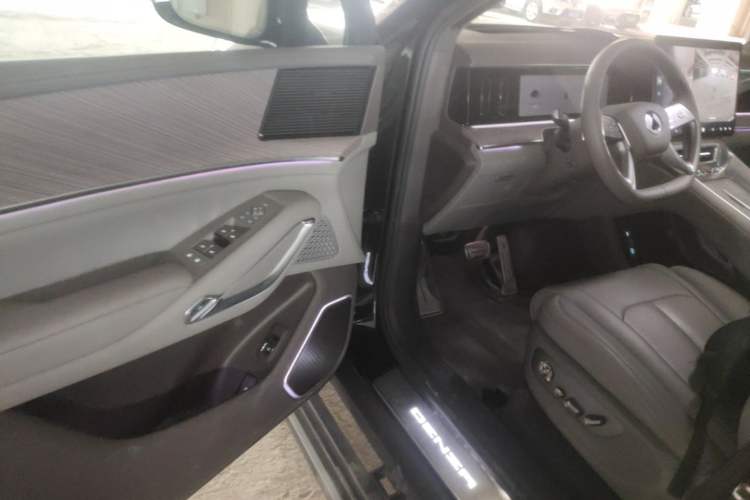 Used Denza N9 2025 Flagship Model Driver Seat