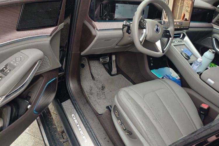 Used Denza N9 2025 Flagship Model Driver Seat