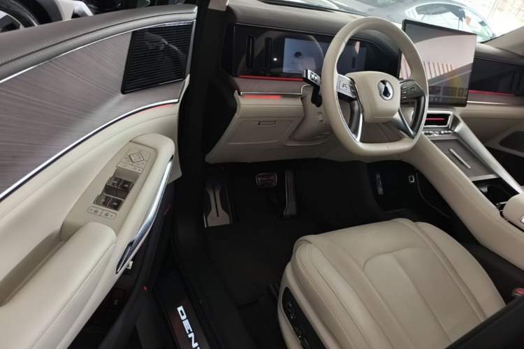 Used Denza N9 2025 Flagship Model Driver Seat