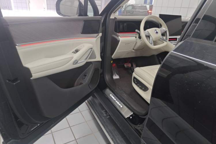 Used Denza N9 2025 Prestige Version Driver Seat