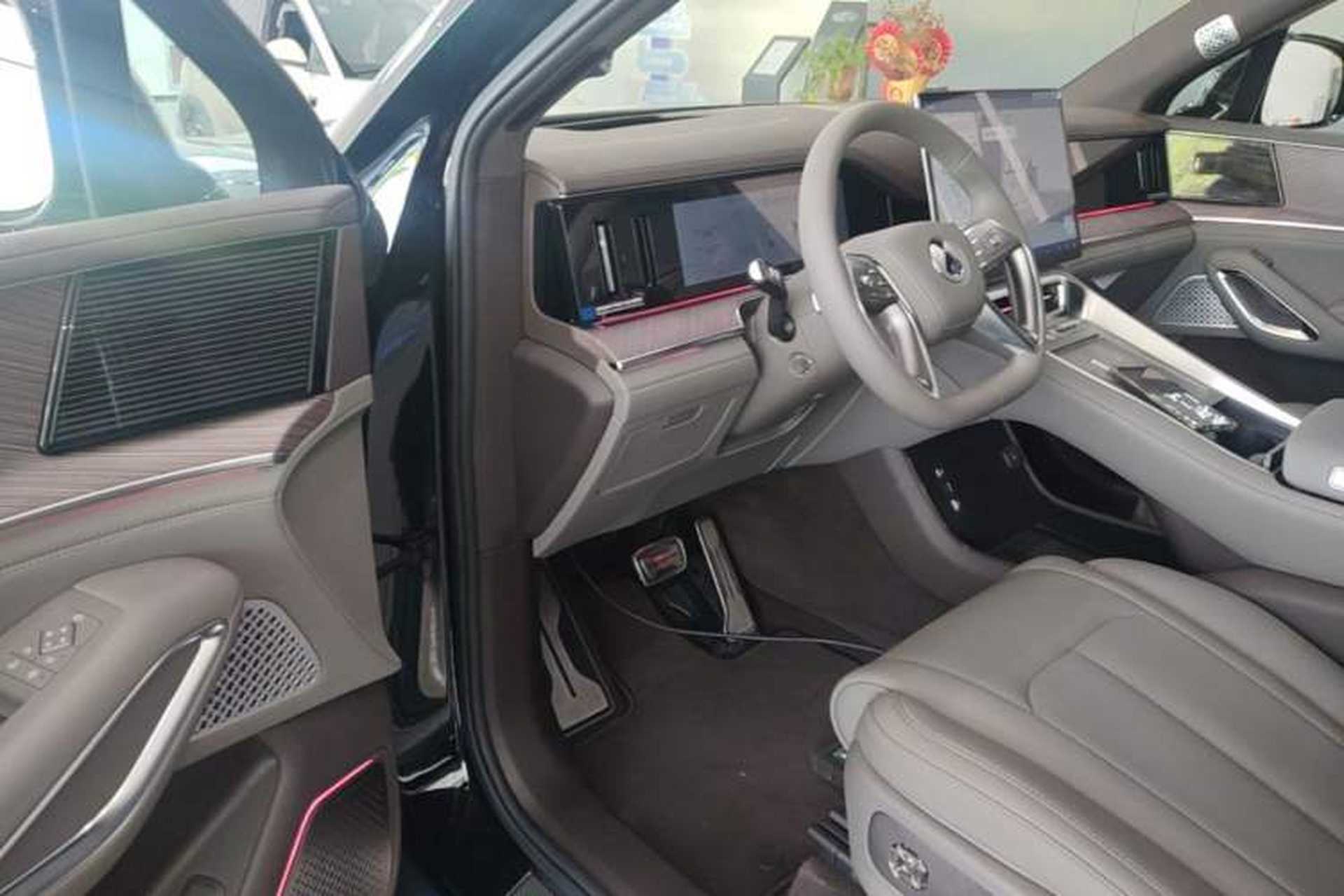 Used Denza N9 2025 Flagship Model Driver Seat