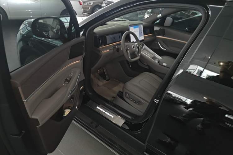 Used Denza N9 2025 Flagship Model Driver Seat