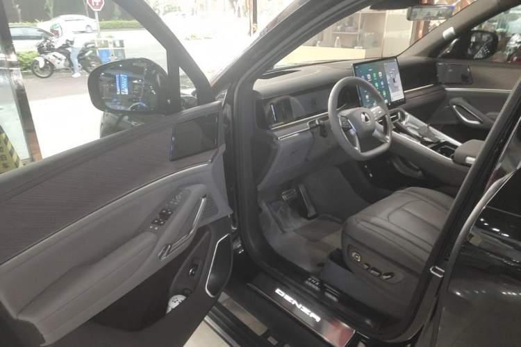Used Denza N9 2025 Flagship Model Driver Seat