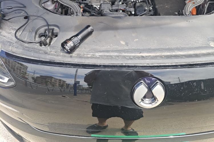 Used Denza N9 2025 Prestige Version Engine Bay