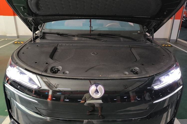 Used Denza N9 2025 Flagship Model Engine Bay