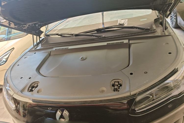 Used Denza N9 2025 Flagship Model Engine Bay