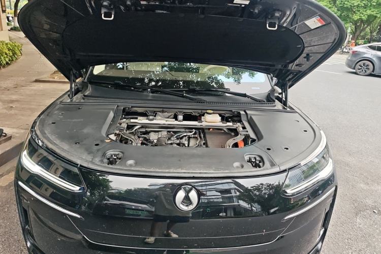 Used Denza N9 2025 Flagship Model Engine Bay