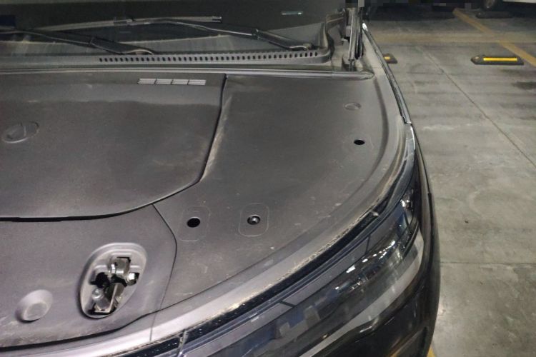 Used Denza N9 2025 Prestige Version Engine Bay Left