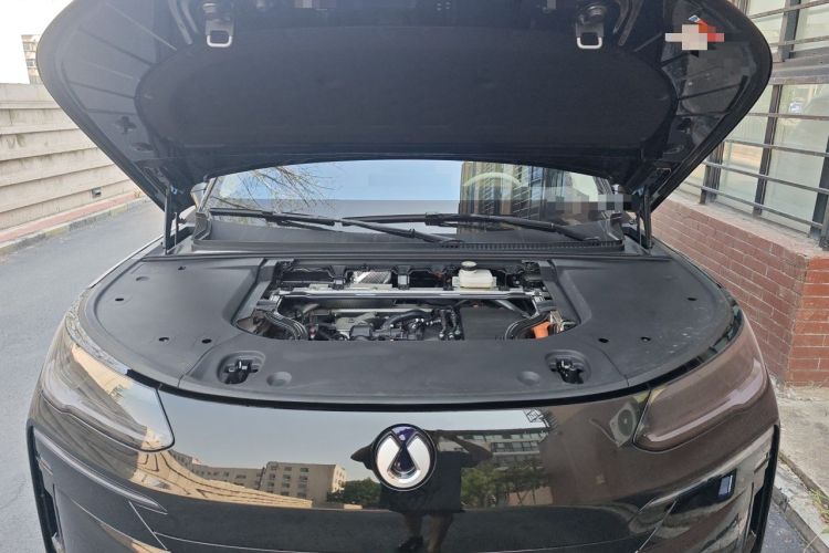 Used Denza N9 2025 Flagship Model Engine Bay