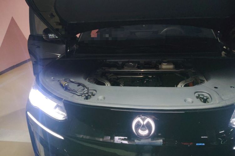 Used Denza N9 2025 Prestige Version Engine Bay Right