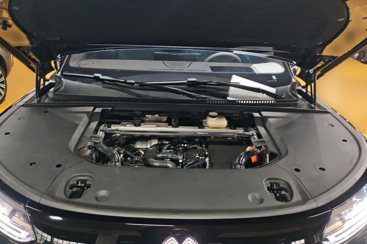 Used Denza N9 2025 Flagship Model Engine Bay