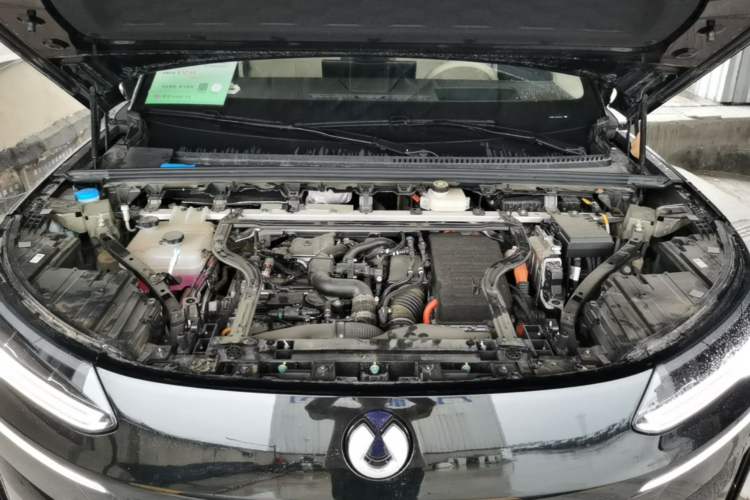 Used Denza N9 2025 Flagship Model Engine Bay