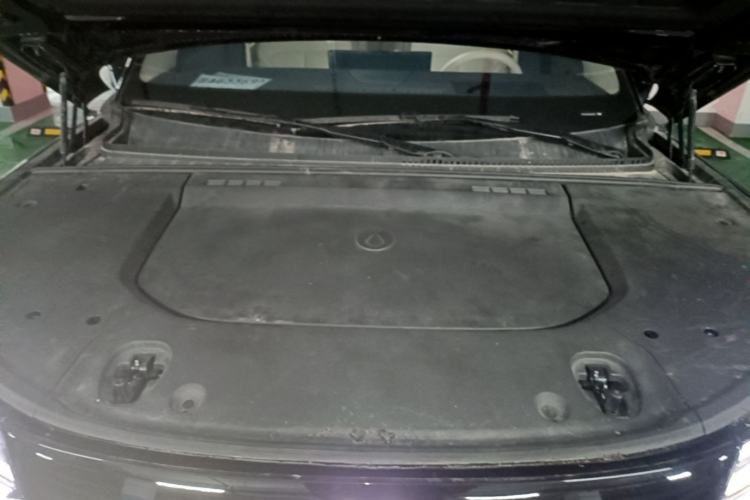 Used Denza N9 2025 Flagship Model Engine Bay