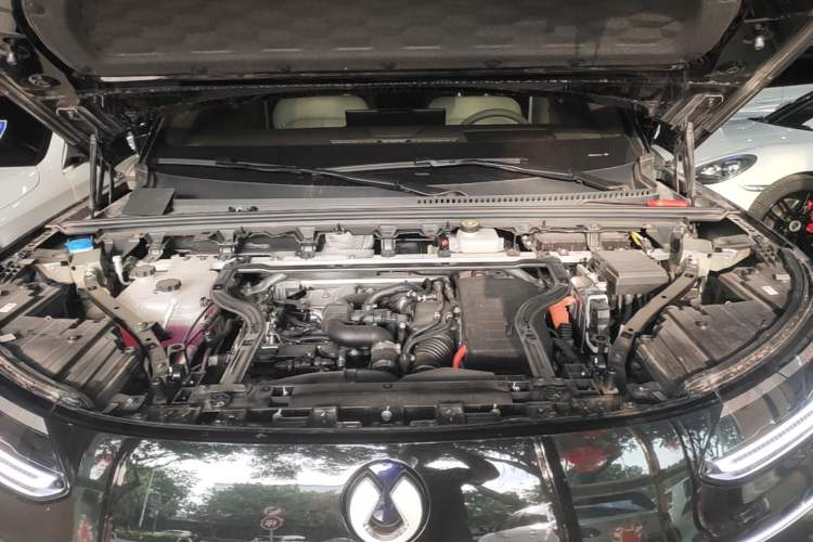 Used Denza N9 2025 Flagship Model Engine Bay