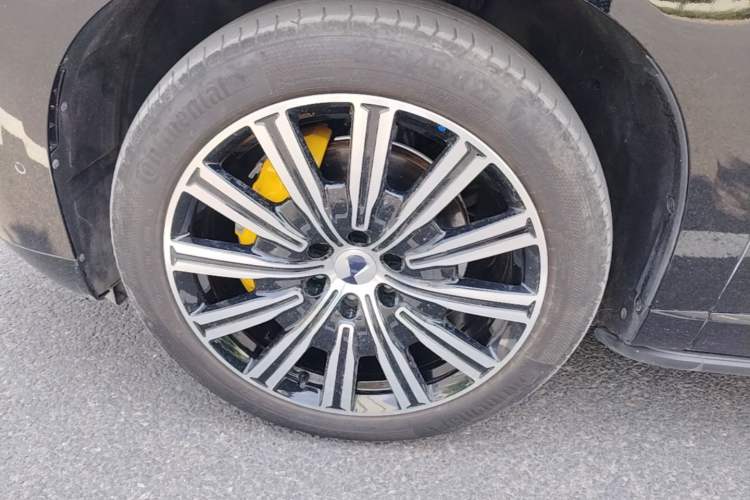 Used Denza N9 2025 Prestige Version Exterior 4