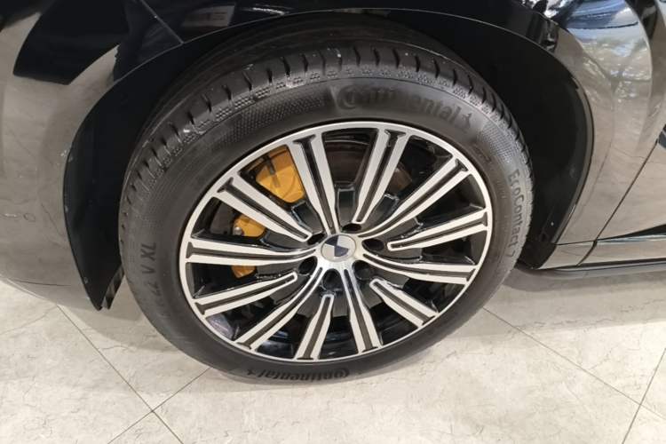Used Denza N9 2025 Prestige Version Exterior 4