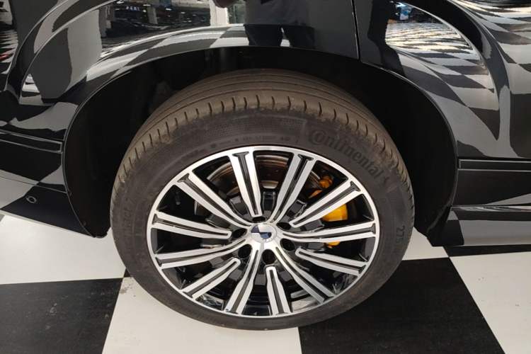 Used Denza N9 2025 Prestige Version Exterior 5