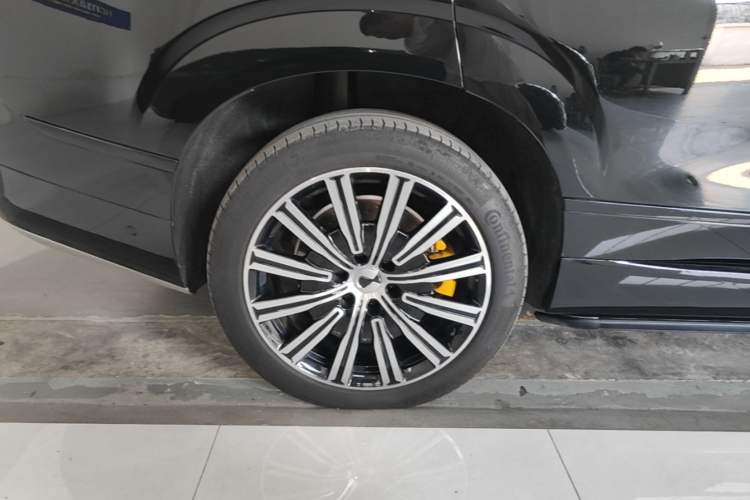 Used Denza N9 2025 Prestige Version Exterior 5