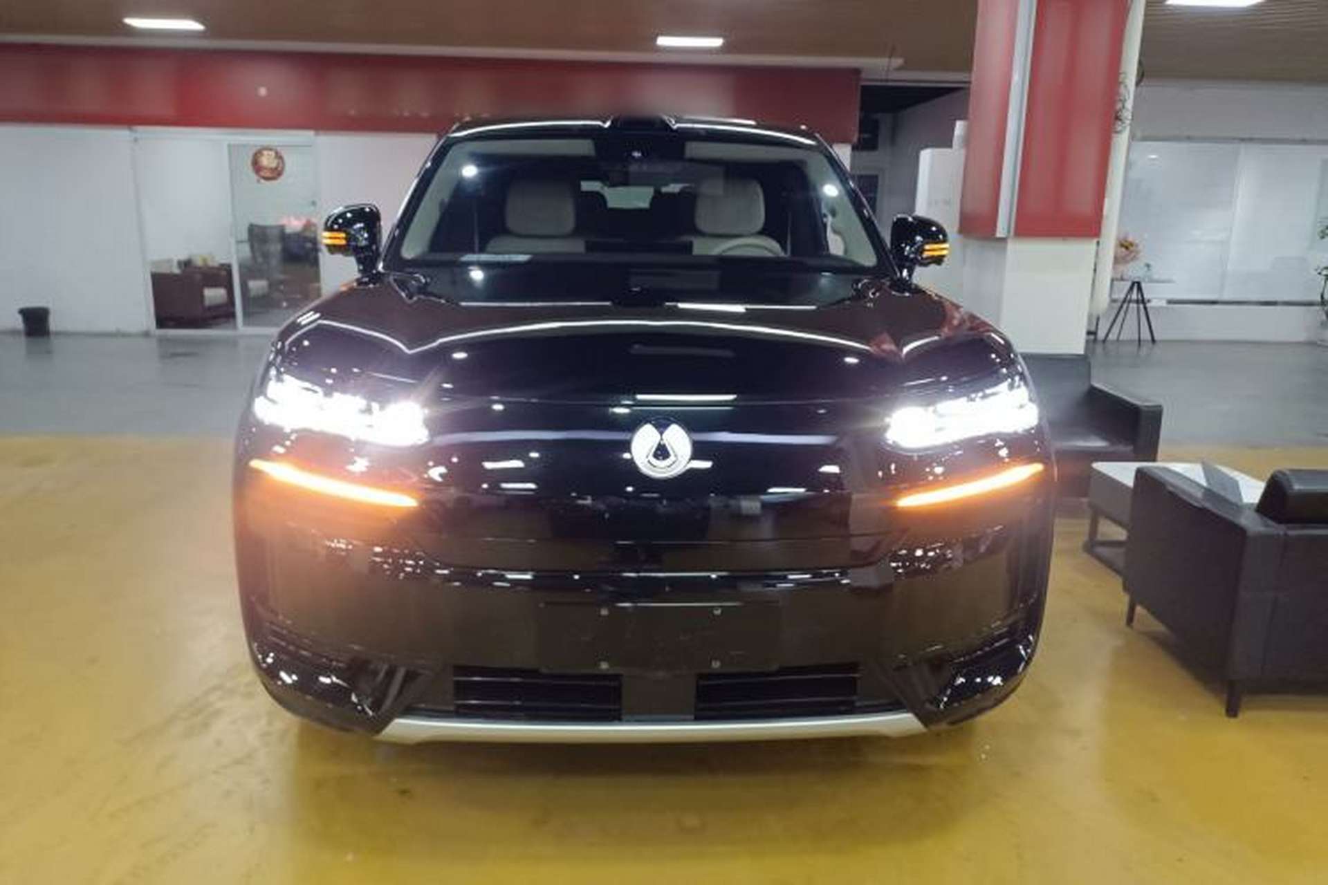Used Denza N9 2025 Flagship Model Front