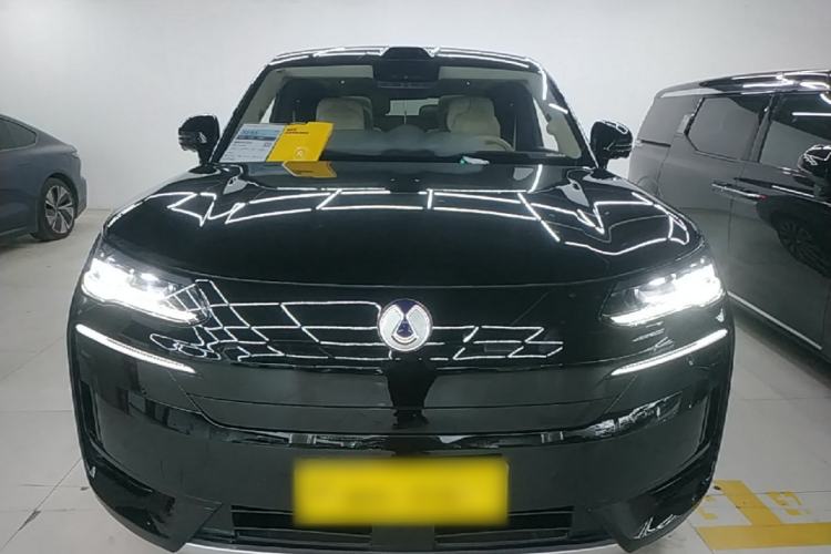 Used Denza N9 2025 Flagship Model Front