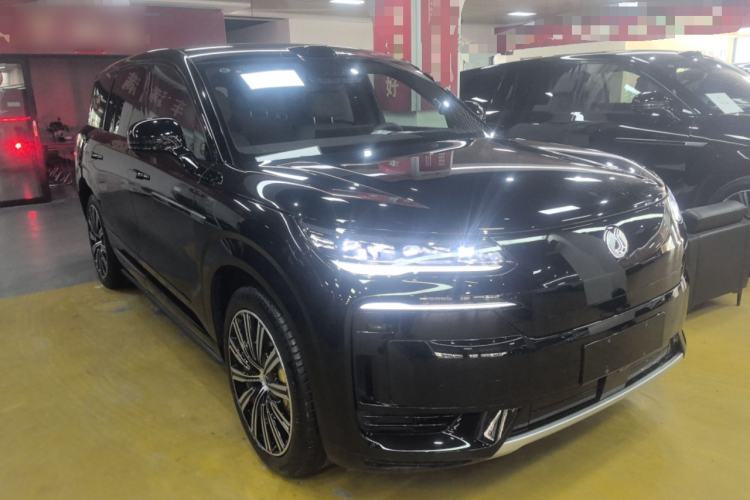 Used Denza N9 2025 Prestige Version Front Right 45 Deg