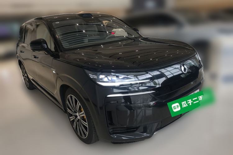 Used Denza N9 2025 Prestige Version Front Right 45 Deg
