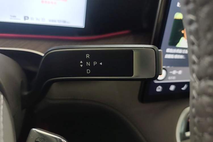 Used Denza N9 2025 Prestige Version Gear Lever