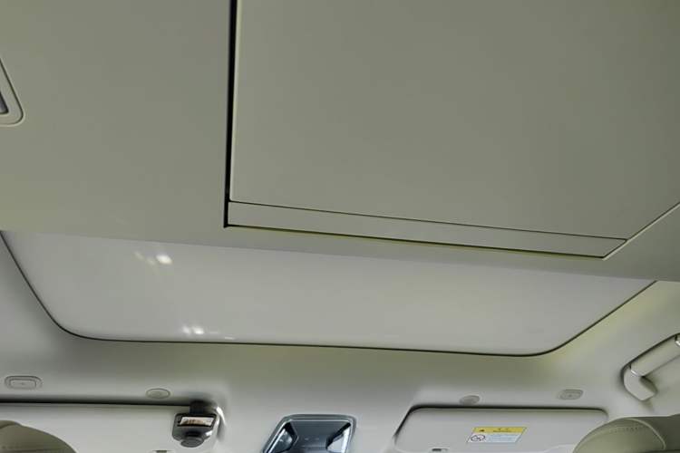 Used Denza N9 2025 Flagship Model Headliner