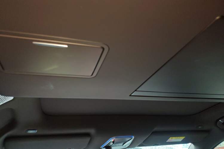 Used Denza N9 2025 Flagship Model Headliner