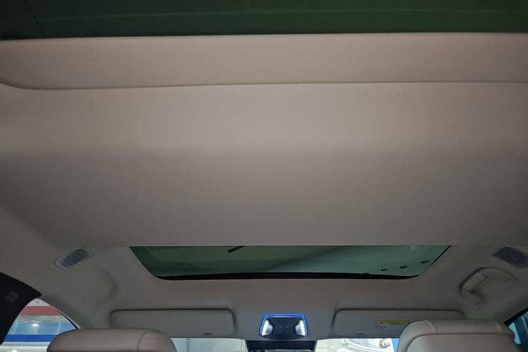 Used Denza N9 2025 Prestige Version Headliner