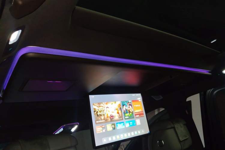 Used Denza N9 2025 Prestige Version Headliner